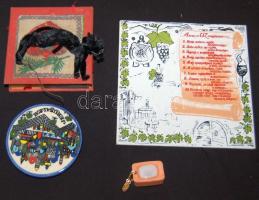 Kis bolha tétel: gyufatartó, apró kerámia tányér, fali csempe idézettel, stb.