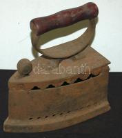 Régi szenes vasaló 20 cm-es vasalófelülettel