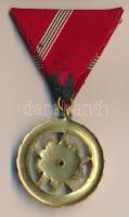 1954. Szocialista Munkáért Érdemérem  eredeti dísztokban T:2 összesen 7092 adományozás!