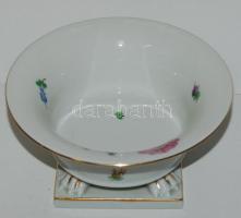 Herendi jelzett kézzel festett Petit bouquet de Rose mintájú  oroszlán lábakon álló kínáló tál/Herend handpainted chinaware tray 7x15 cm