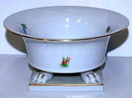 Herendi jelzett kézzel festett Petit bouquet de Rose mintájú  oroszlán lábakon álló kínáló tál/Heren...