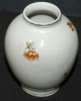 Apró virágokkal díszített Zsolnay jelzett porcelán tétel: 6db mélytányér, 1db pecsenyés tál, és egy ...