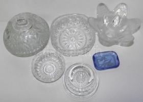 Vegyes üveg tétel: poharak, vázák, ékszeres dobozka, gyertyatartó, gyógyszeres üveg, stb