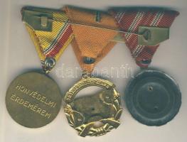 3db kitüntetés együtt felfüggesztve: " A Haza  Szolgálatáért Emlékérem" arany fokozata + &...