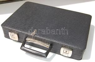 Pénzkoffer ÚJ! 360x240x80mm, 6db velúrtálcával (3x40 + 3x77-es férőhelybeosztással)