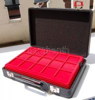 Pénzkoffer ÚJ! 360x240x80mm, 6db velúrtálcával (3x40 + 3x77-es férőhelybeosztással)