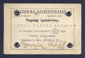 Kis okmány tétel: 1972 útlevél, 1977 Takarékbetét-könyv, 1940 tagsági igazolvány és egy térkép