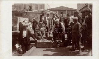 Fishermen/vendors photo