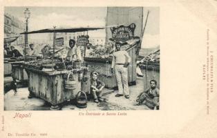 Naples oyster vendors (EK)