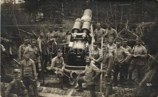 Military WWI Hungarian artillermen, cannon photo