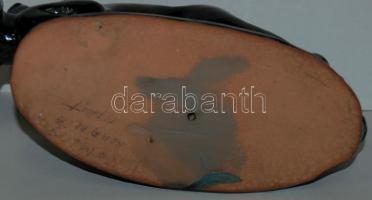 Vadászkutyákat ábrázoló Komlós mázas kerámia figura 16x28cm