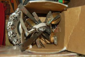 Nagy ládányi vegyes bolhapiac tétel, jobb darabokkal