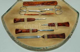 cca 1940 Régi komplett manikűrös-készlet keménydobozban / manicure set