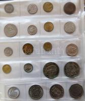 Vegyes hobbi érmegyűjtemény ezüst 1947. 50Ft-al és több ezüst 200Ft-tal albumba rendezve! T:vegyes