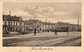 Kassa Erzsébet boulevard with tram