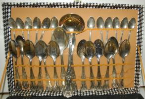 51 darabos aranyozott fém evőeszközkészlet díszdobozban