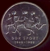 NDK 1988. 10M CuNi "40 éves a Sportszövetség" T:1- / 
GDR 1988. 10 Mark CuNi "East Ge...