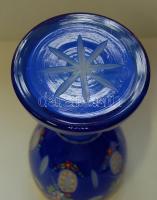 Kézzel festett és aranyozott csiszolt üvegkupa 20cm magas