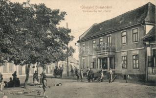 Bonyhád Vörösmarty tér, gyógyszertár