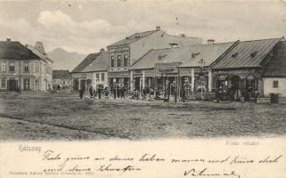 Hátszeg main square