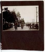 1940 Magyar hadsereg bevonulása egy erdélyi faluba fotó / Hungarian trrops entering a Transylvanian ...