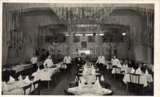 Komárom Central Hotel restaurant interior