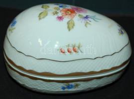 Virágokkal díszített kézzel festett sorszámozott jelzett Hollóházi porcelán tojás alakú bonbonier / Herendi handpainted numbered bonbonier 14x10cm