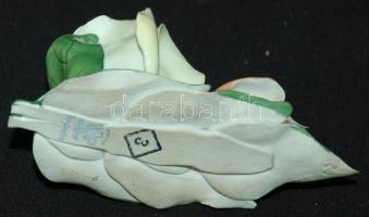 Kézzel festett Aquincum porcelán kis rózsa figura apró hibákkal / Small chinaware rose figure with s...