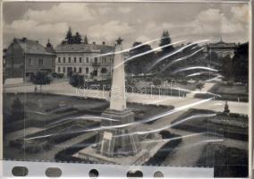 33 db csehszlovák modern városképes lap