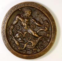 Zutt Richard (1887-1938) 1914. "KÉVE Művészegyesület" bronz emlékérem (80mm) T:2- / 1914. KÉVE Art Association Br commemorative medal Sign: Richard Zutt (80mm) C:VF