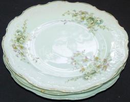 XIX. sz. Kézzel festett porcelán pecsenyéstál 3 tányérral (egyiken apró  hibák) / XIX. century hand ...