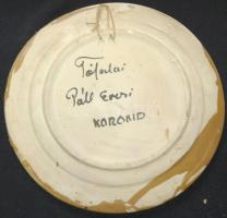 2db Tófalusi Páll Erzsi által szignált Korondi kerámia falitányér d:24cm