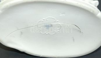 Gyerekeket ábrázoló jelzett sorszámozott festetlen porcelán figura / Unpainted numbered chinaware fi...