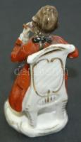 Furulyázó embert ábrázoló kézzel festett Alt-Wien porcelán figura / Alt-Wien chinaware figure 7cm