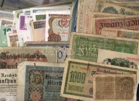 298 db klf bankjegy az egész világból, benne D.Reich T:többségében I