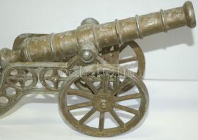 Alumínium öntvény ágyú asztali dísz 33cm hosszú