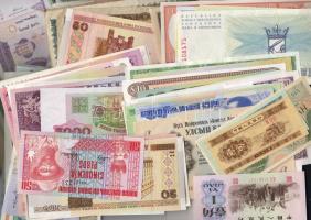 298 db klf bankjegy az egész világból,régi és új, benne többek között D.Reich T:többségében I