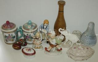 Vegyes bolhapiac tétel sok érdekességgel / Large mixed fleemarket lot with many interesting pieces