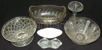 Nagy porcelán és kristály tétel. Komplett étkészlet és egyéb darabok / Large mixed  chinaware lot