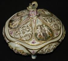 Capodimonte kézzel festett porcelán bonbonniere lábakon / Capodimonte chinaware bonbonniere on feets 19 cm