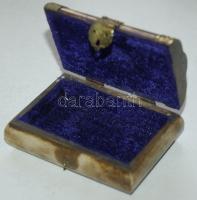 Dekoratív csontból és rézből készült ékszeres dobozka 10x7x4cm