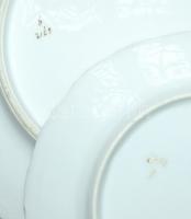 Pajzspecsétes Zsolnay 6 személyes  42 db-os virág mintás porcelánkészlet, majdnem komplett/ 
42 pcs....