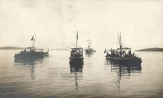 SMS Satellite and a torpedo ship photo