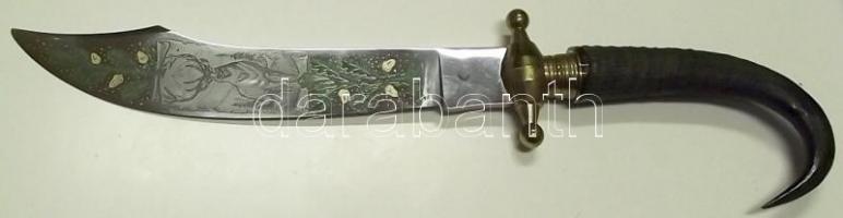 Coltellerie Lepre márkájú igényes olasz vadásztőr zerge-karom nyéllel, díszdobozban / Exclusive Colt...