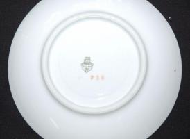 6 db Hibátlan Zsolnay virágmintás süteményes tányér / Set of 6 Zsolnay chinaware cookie-plates