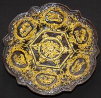 cca 1880 Zsolnay festett porcelánfajansz dísztányér különböző vadállatokkal. Jelzés: "Z.W. Pécs 132." 3 kis csorbával. / cca 1880 Zsolnay fayance plate with wild animals. 3 small nicks. d: 24 cm