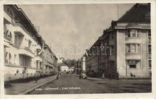 Ungvár with automobile