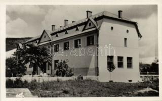 Alsóverecke business school