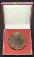 Budapest Főváros VII. Tanácsa-Hazánk Felszabadulásának 25.A Tanácsok Megalakulásának 20. Évfordulójára" Br emlékérem szign:P.GY. dísztokban T:2