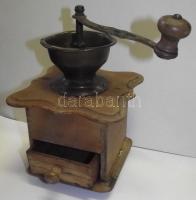 Nagyméretű fa kávédaráló 25cm magas